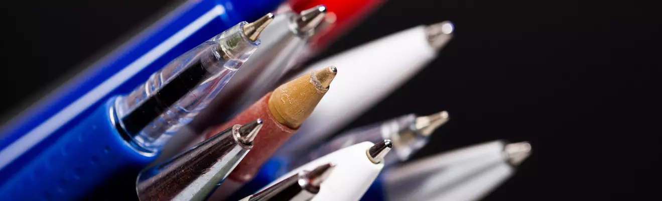 Kirjoitusvälineet 61